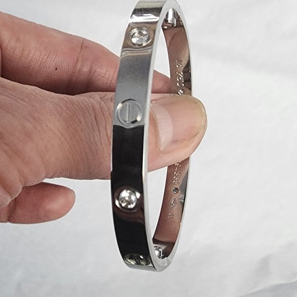 Bracelets - Picture 7 of 10